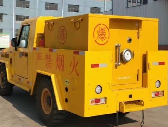 衢州凯龙爆破器材运输车：保障爆破任务的安全运行